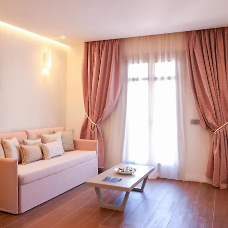 Avenue Luxury Townhouse * 奧爾比亞