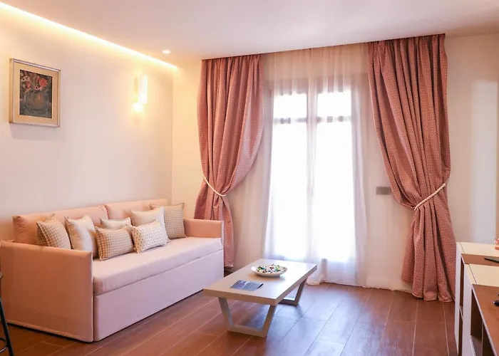 Avenue Luxury Townhouse * Olbia
