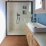 Avenue Luxury Townhouse أولبيا