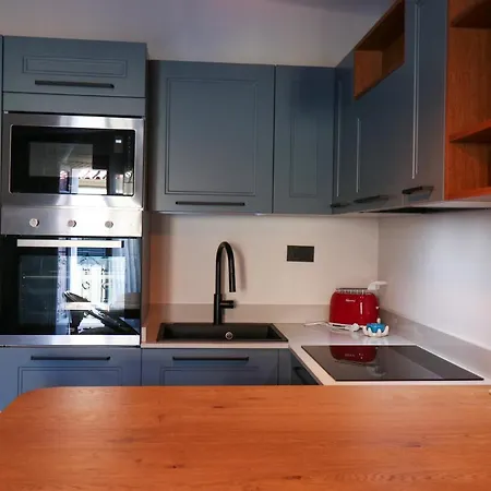 Apartment Avenue Luxury Townhouse *