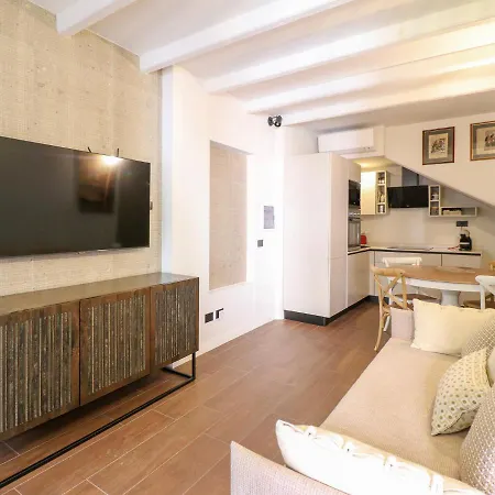 דירה Avenue Luxury Townhouse *