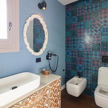 Avenue Luxury Townhouse *