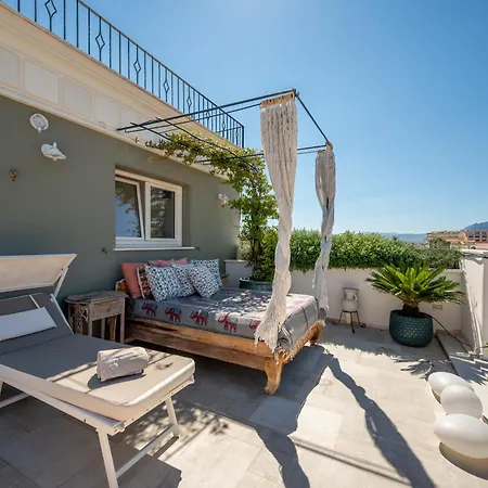 Apartment Avenue Luxury Townhouse *