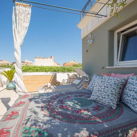 Avenue Luxury Townhouse Apartment Olbia