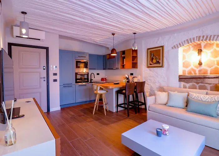 Apartment Avenue Luxury Townhouse Olbia