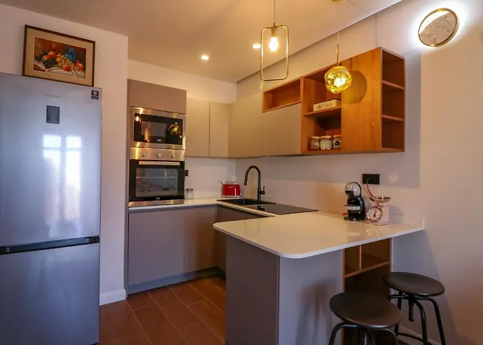 Апартаменти Avenue Luxury Townhouse *